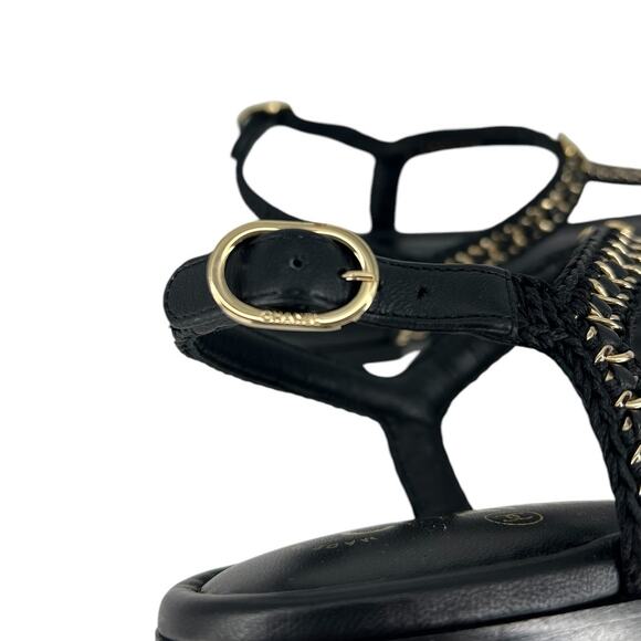 Chanel 2022 CC Logo Scooby Chain Thong Sandals - Picture 7 of 16